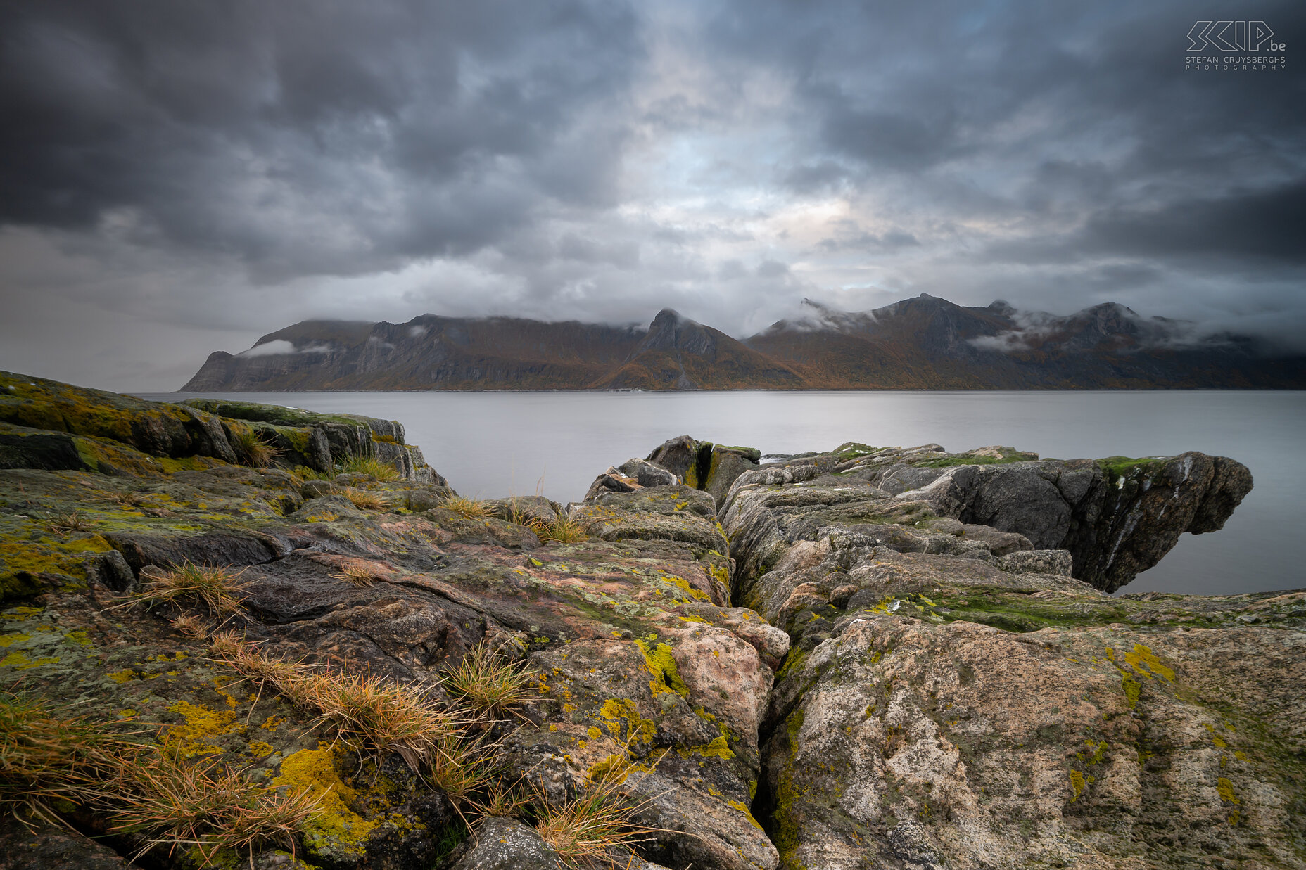 Senja - Mefjordvaer Rocky coasts near the village of Mefjordvaer with a view of the Mefjorden and the mountains on the other side Stefan Cruysberghs